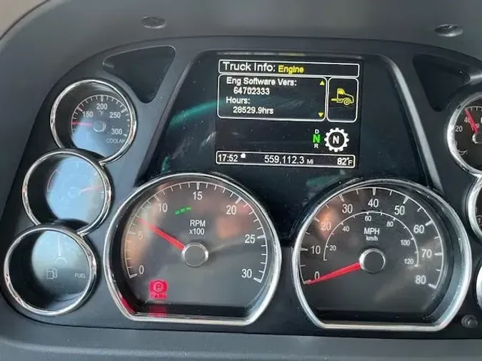 2021 Peterbilt 579