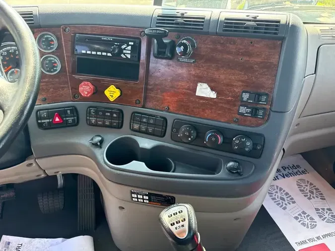 2019 FREIGHTLINER/MERCEDES CASCADIA 125c61b56ea1f002ca41dac2f64f7c00197