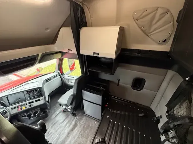 2020 FREIGHTLINER CASCADEVO1