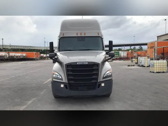 2021 Freightliner Cascadia