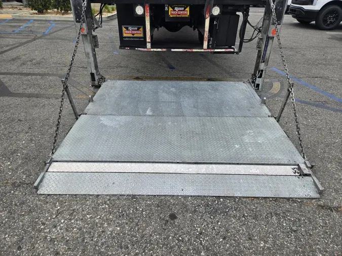 2018 Freightliner Business Class M2 106