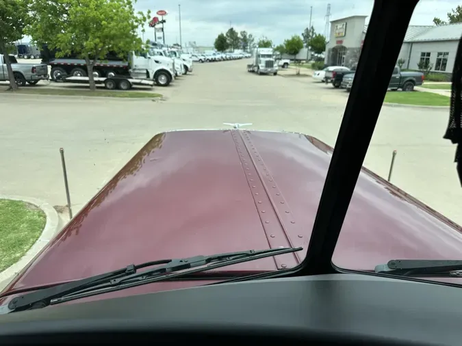 2021 Peterbilt 389c620b1281121ac7f5f1e73c1e2176451
