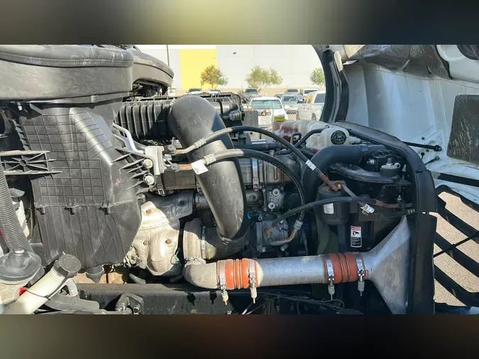 2020 Freightliner Cascadia 126