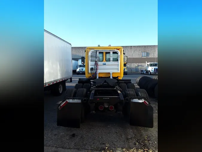 2018 FREIGHTLINER/MERCEDES CASCADIA 113