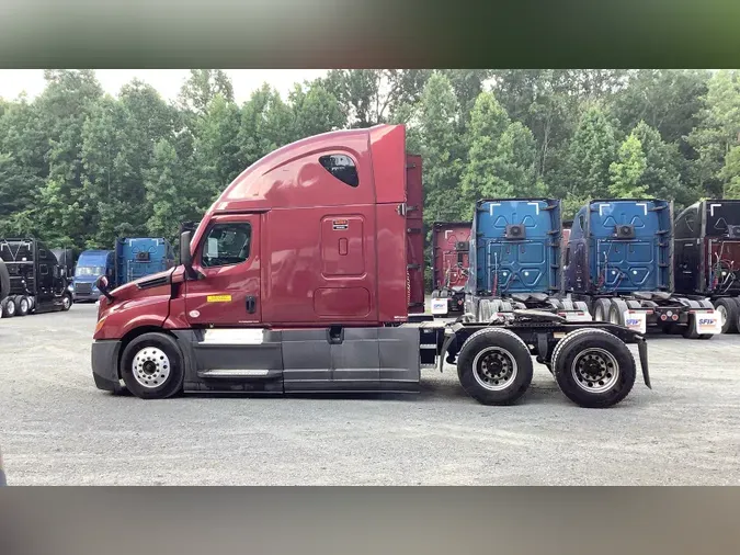 2022 Freightliner Cascadia 126