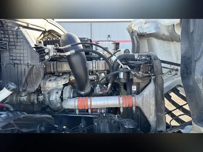 2019 Freightliner Cascadia 126