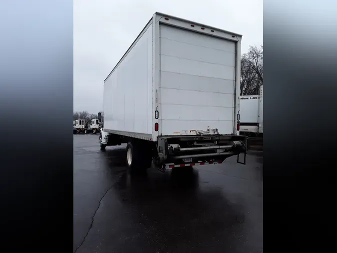 2015 FREIGHTLINER/MERCEDES M2 106