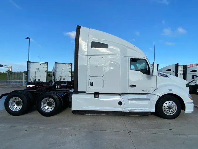 2021 Kenworth T680