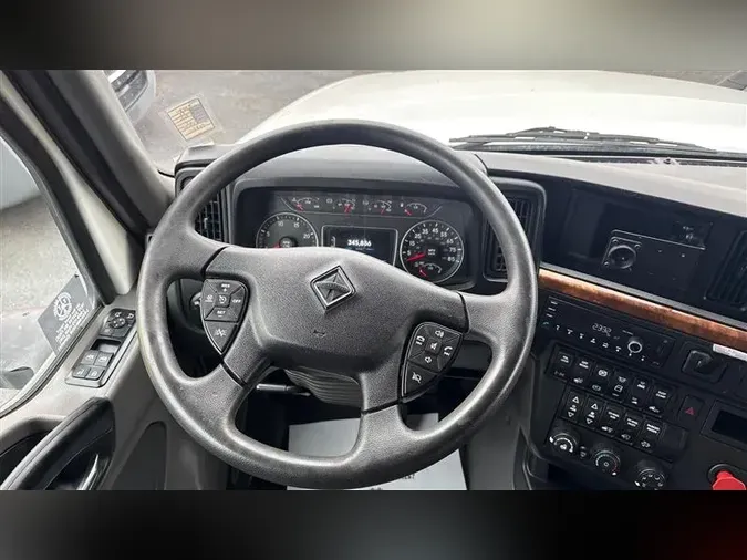 2022 INTERNATIONAL LT