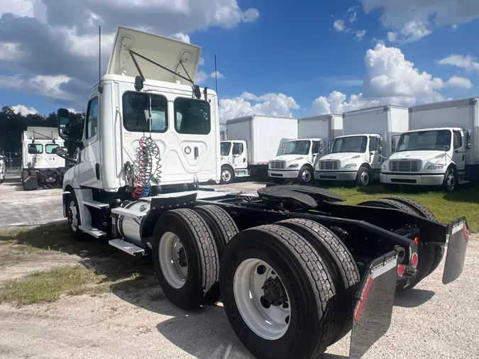 2020 FREIGHTLINER/MERCEDES NEW CASCADIA PX12664