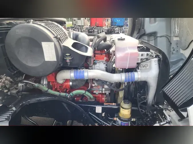 2020 VOLVO VNL760