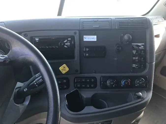 2018 Freightliner X12564ST