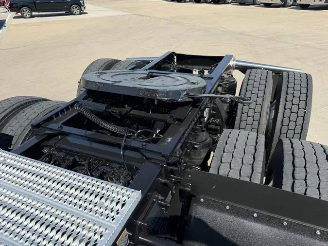 2021 Peterbilt 567