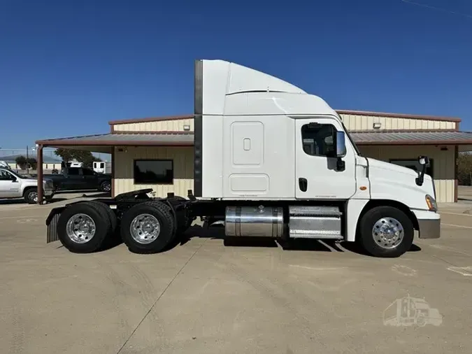 2018 FREIGHTLINER CASCADIA 125