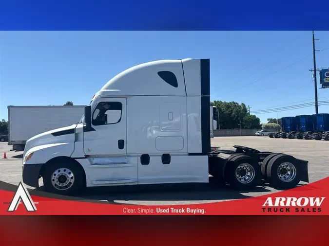 2022 FREIGHTLINER CA126