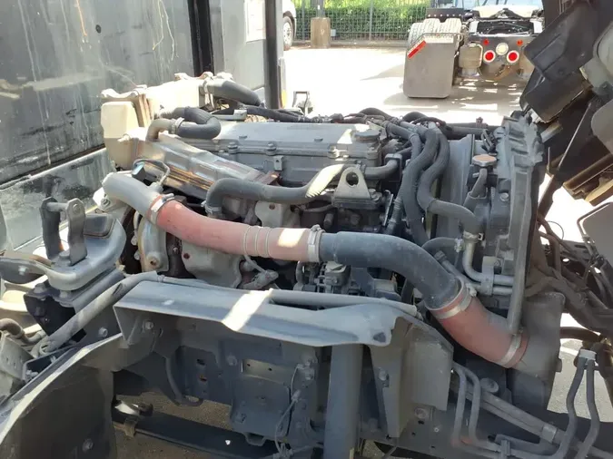 2019 ISUZU NPR