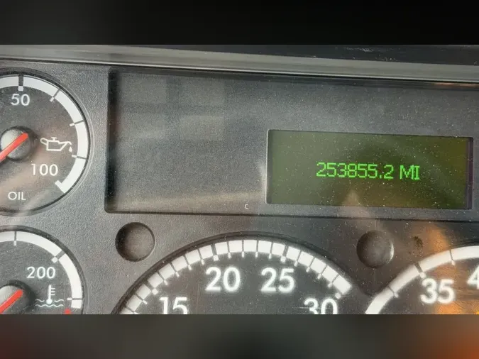 2023 FREIGHTLINER/MERCEDES M2 106c642292b66f1425149766ef756cfe1e7