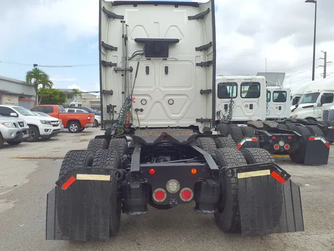 2019 FREIGHTLINER/MERCEDES CASCADIA 125