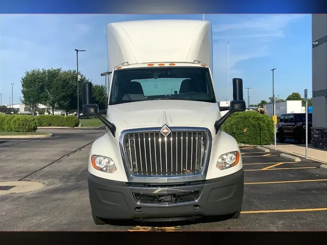 2022 INT LT625 6x4