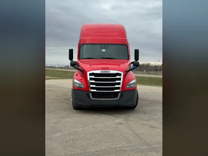 2023 FREIGHTLINER Cascadia 126