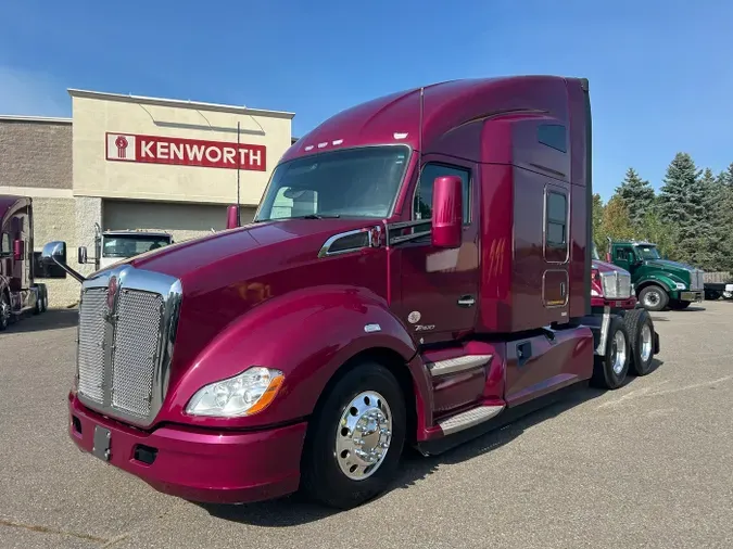 2022 Kenworth T680