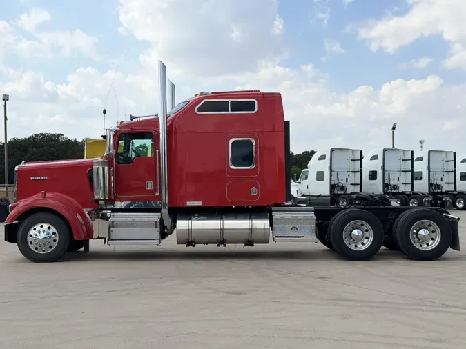 2001 Kenworth W900L