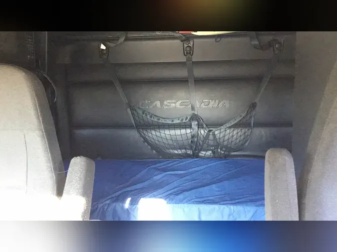 2024 Freightliner Cascadia