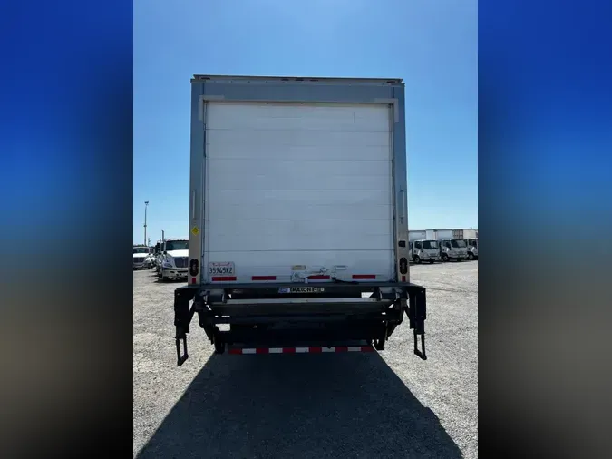 2018 FREIGHTLINER M2 106