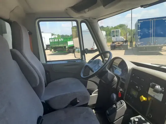 2019 NAVISTAR INTERNATIONAL 4300