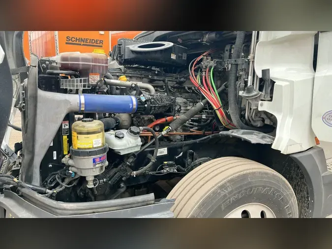 2022 Freightliner Cascadia 126