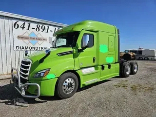 2020 FREIGHTLINER CASCADIA 126