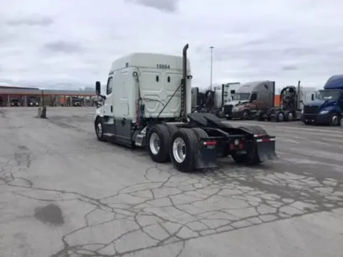 2020 Freightliner Cascadia