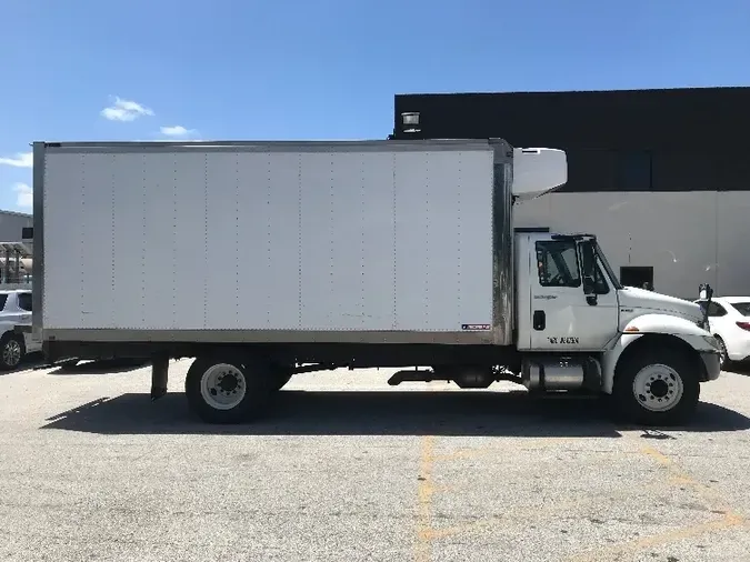 2013 International 4300LP