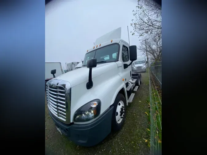 2018 FREIGHTLINER/MERCEDES CASCADIA 125c6575b1ba54dc4879ba77d2825644bdf