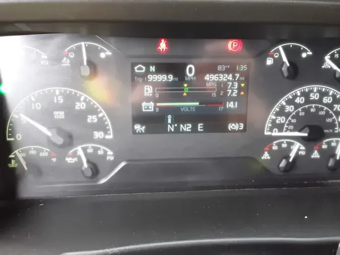 2020 VOLVO VNL64T-760