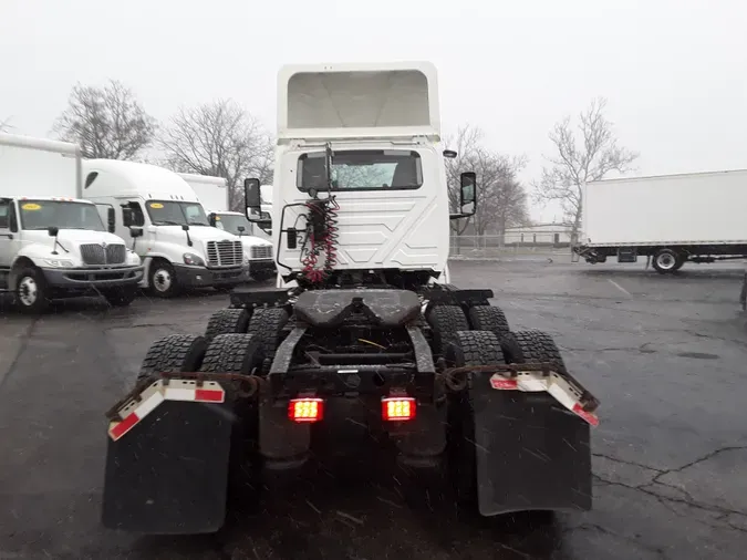 2019 NAVISTAR INTERNATIONAL LT625 DAYCAB T/A