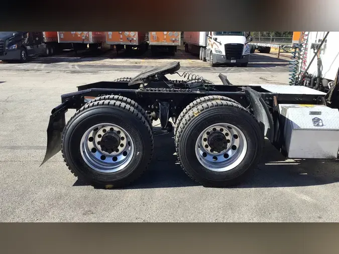 2020 Freightliner Cascadia 126c65cbb18ab39ec3f559fd349ec1364e6