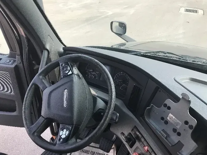 2019 Freightliner T12664ST