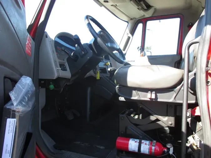 2018 INTERNATIONAL 4300