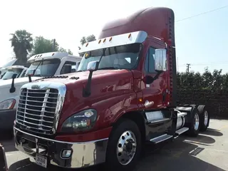 2020 FREIGHTLINER/MERCEDES CASCADIA 125