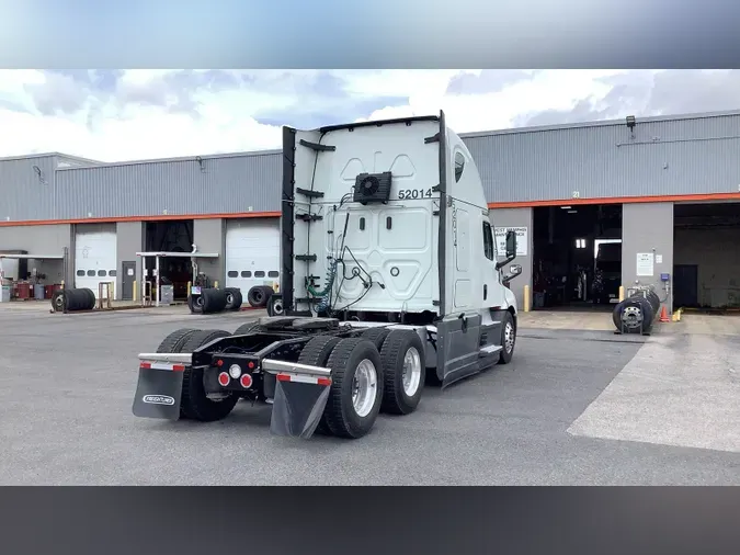 2021 Freightliner Cascadia