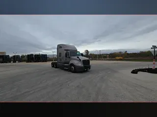 2022 International LT