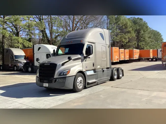 2024 Freightliner Cascadia