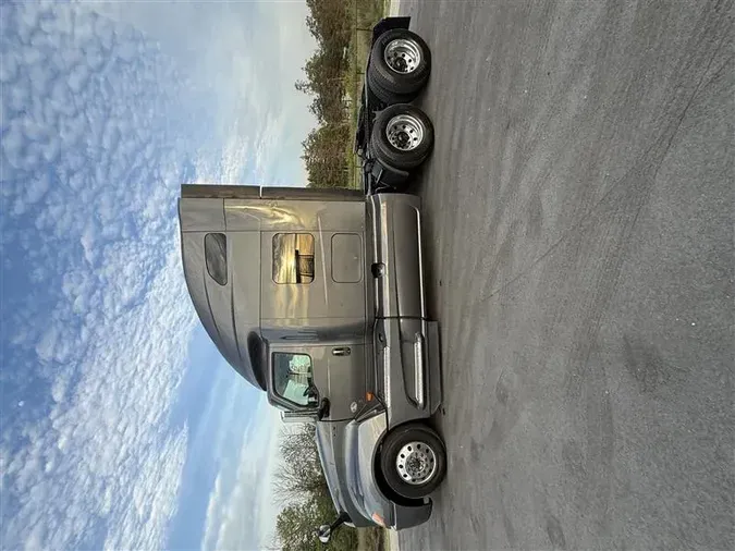 2022 INTERNATIONAL LT625