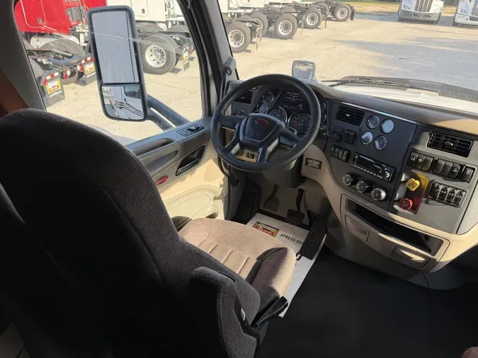2022 Peterbilt 579c66bd0885c087d2ea825a1688c953a7f