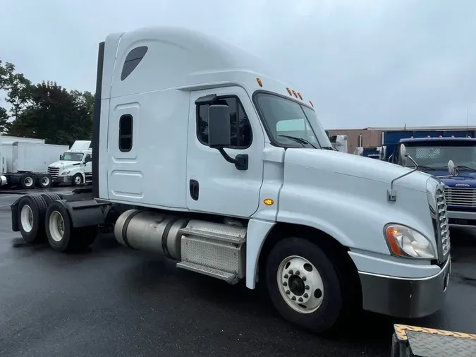 2019 FREIGHTLINER/MERCEDES CASCADIA 125