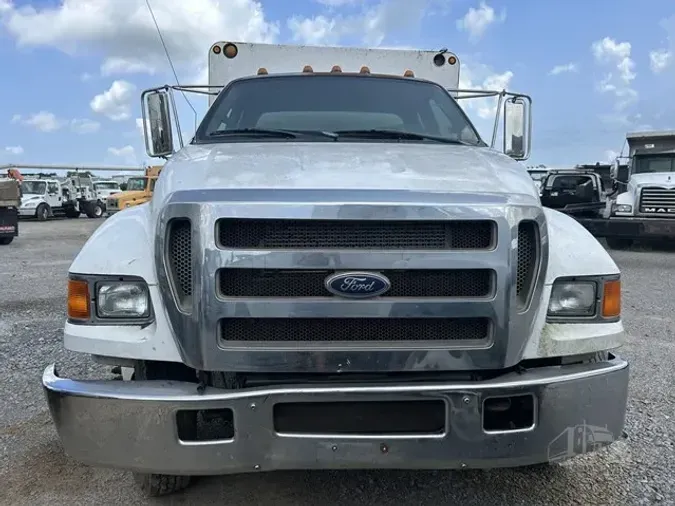 2006 FORD F650 XL