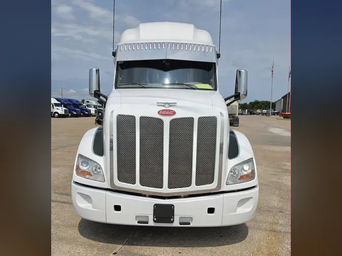 2020 Peterbilt 579c66f0f3d9428f2a8758eb50402ff6e67