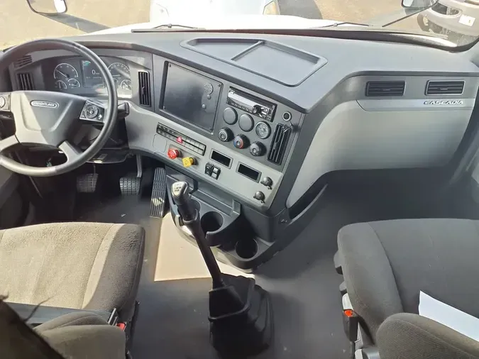 2021 FREIGHTLINER NEW CASCADIA 116