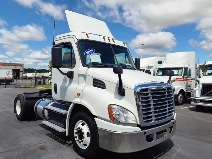 2016 FREIGHTLINER/MERCEDES CASCADIA 113c6718c1a108eda03feb5a47e1ff007be